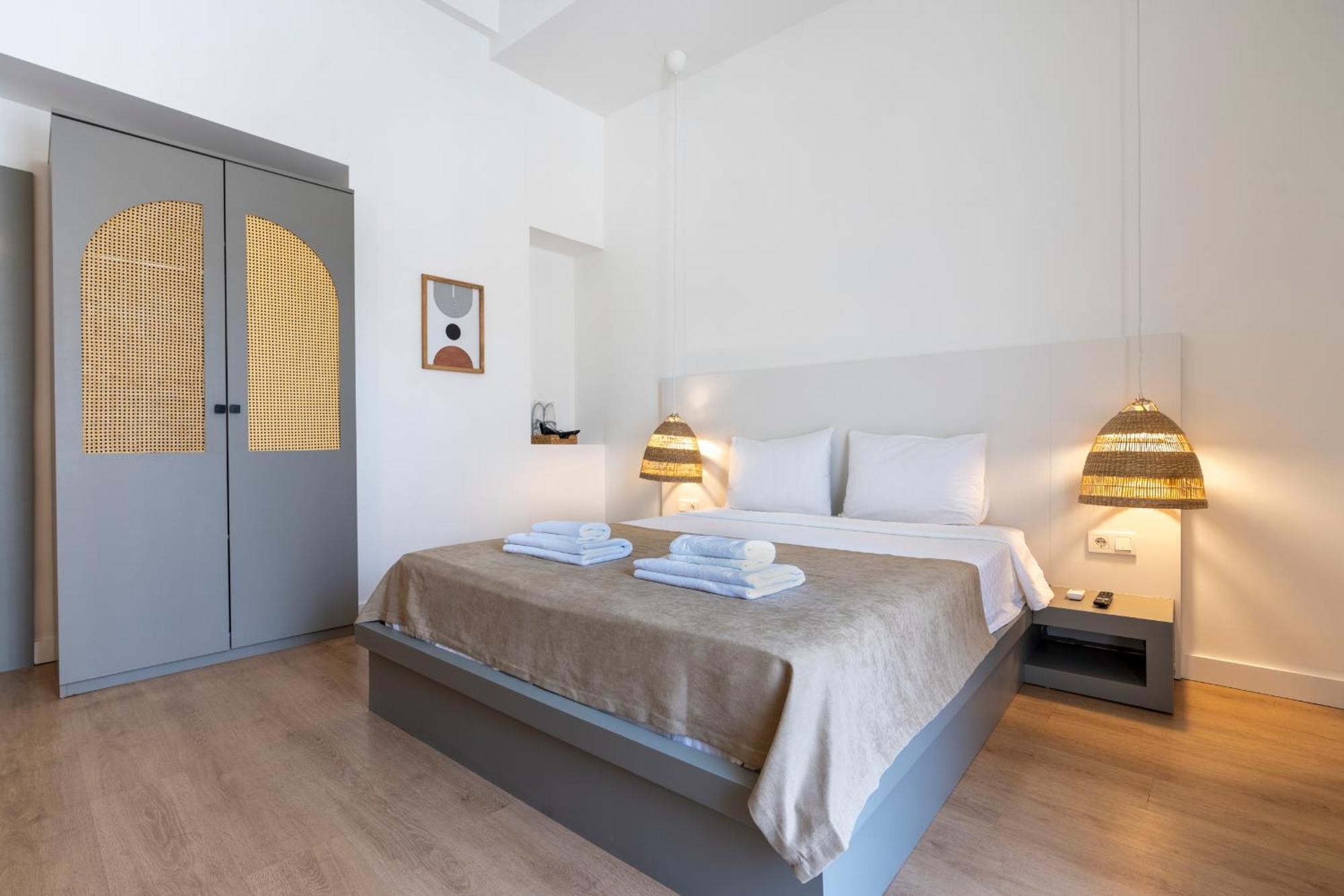 Otel My *